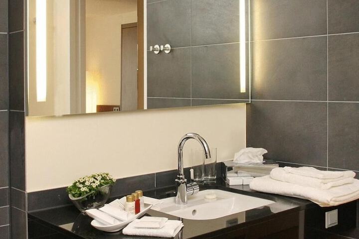 Bathroom Interior Photo