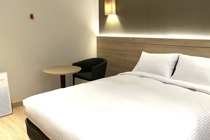 Room 29 of 144