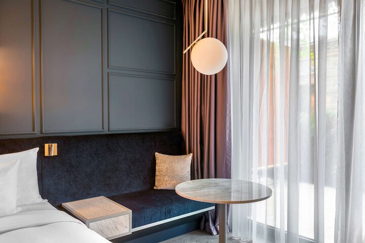 Room 41 of 280