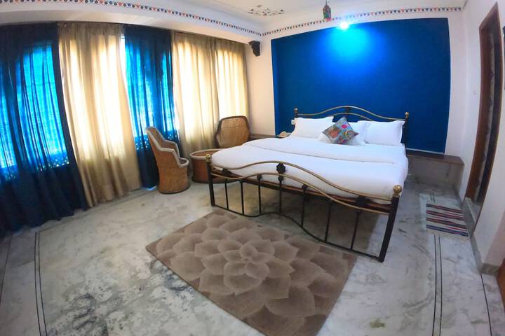 Room 15 of 56
