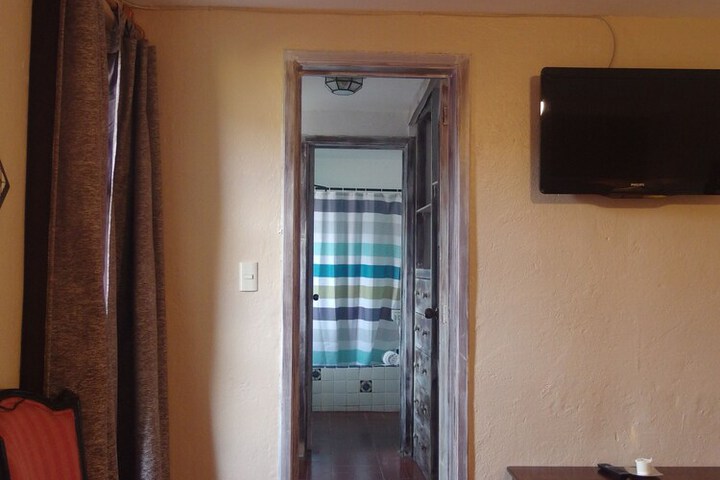 Room 25 of 37