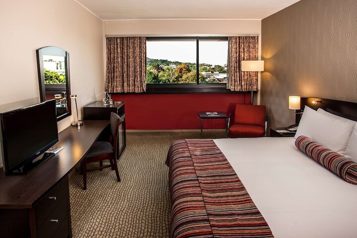 Room 5 of 36