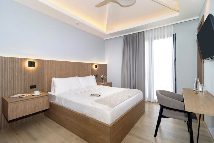 Room 20 of 48