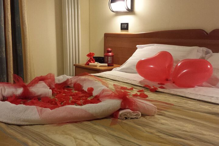 Room 7 of 44