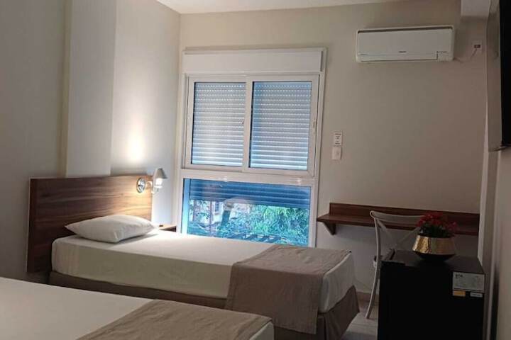 Room 18 of 38