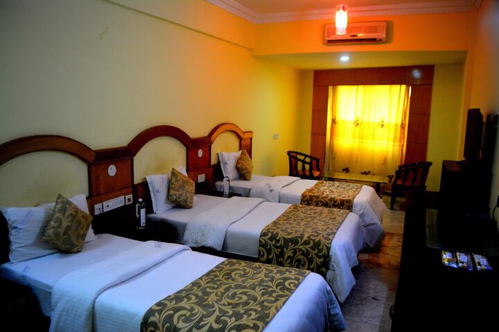 Room 14 of 36