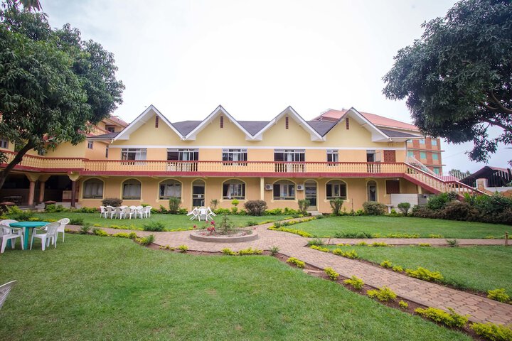 Hotel Exterior 69 of 72