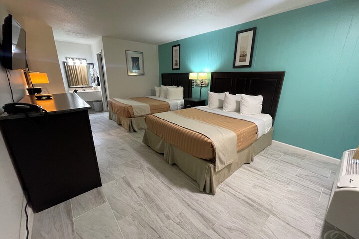 2 Double Beds (3 of 27)