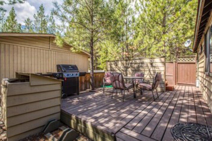 Property Grounds 30 of 40