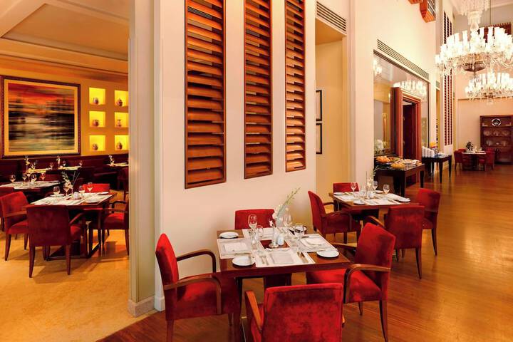 Dining 64 of 103