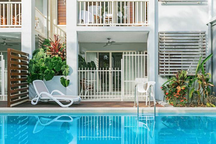 Pool 54 of 70