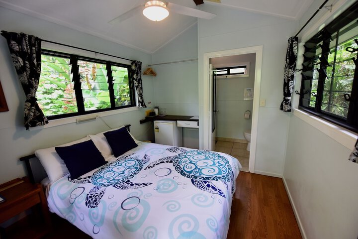 Room 7 of 38