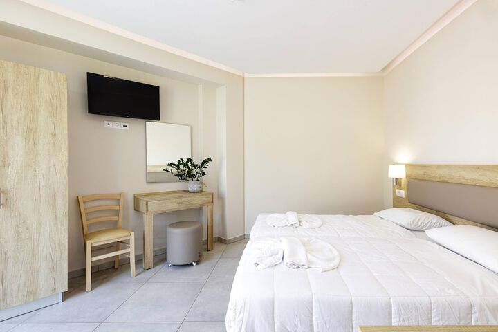 Room 163 of 168