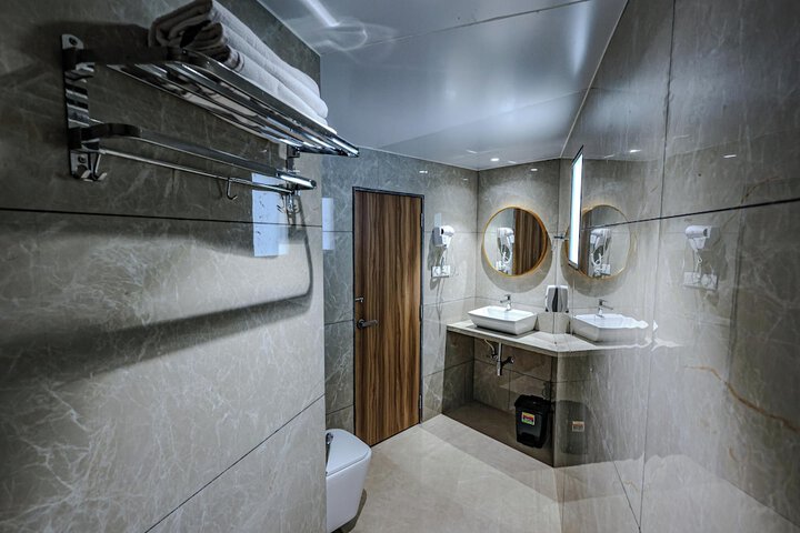 Room 103 of 156