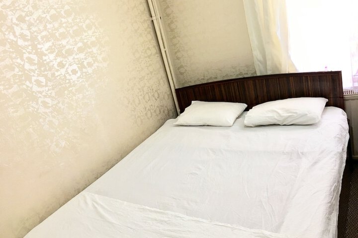 Room 21 of 27