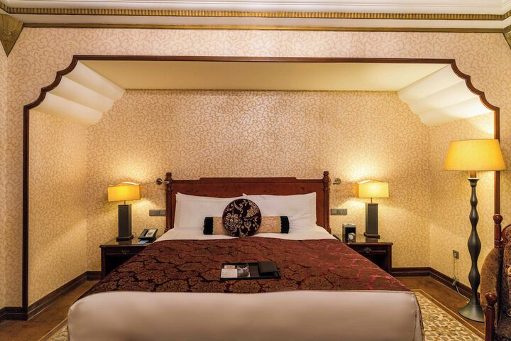 Room 55 of 182