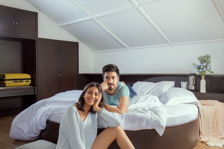 Room 6 of 75