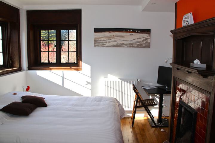 Room 3 of 31