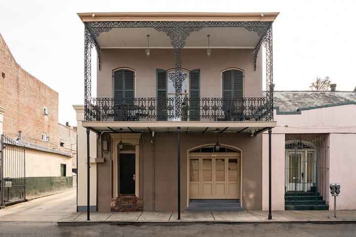 The Manor on St. Philip in New Orleans, LA