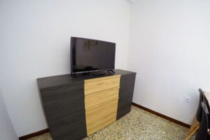 Room 16 of 23
