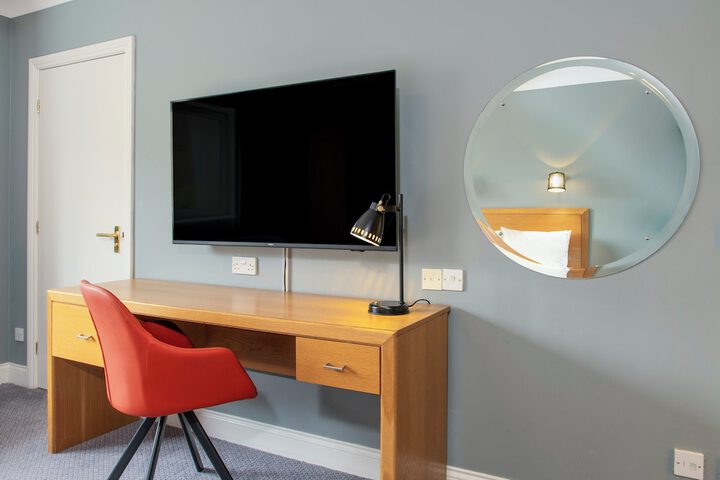 Room 43 of 105