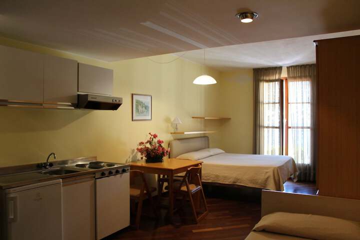 Room 12 of 53
