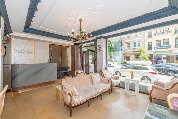 Guest Lobby