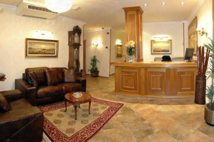 HOTEL PENAS BLANCAS