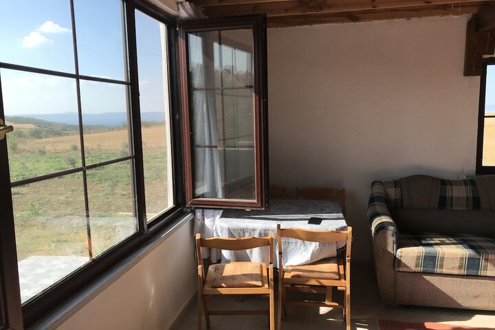 Room 3 of 41