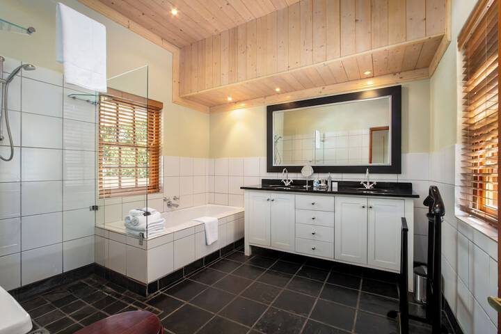 Clean Restrooms