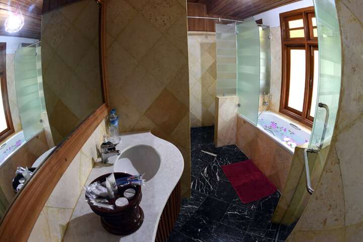 Bathroom Interior Photo