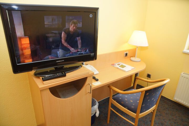 Room 22 of 64