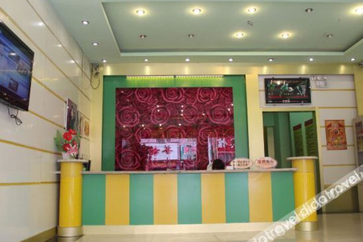 Hotel Interior 11 of 27