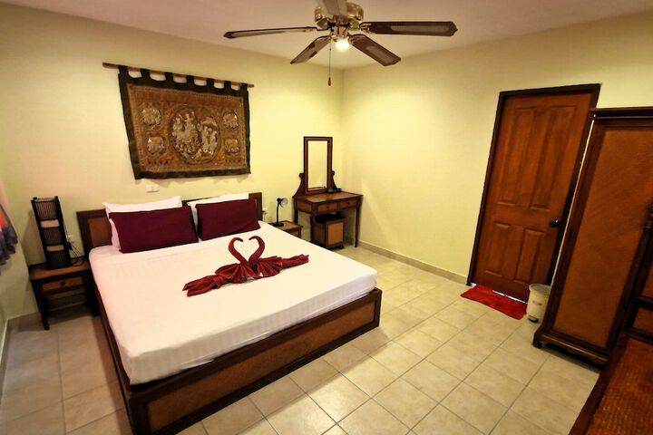 Room 21 of 50