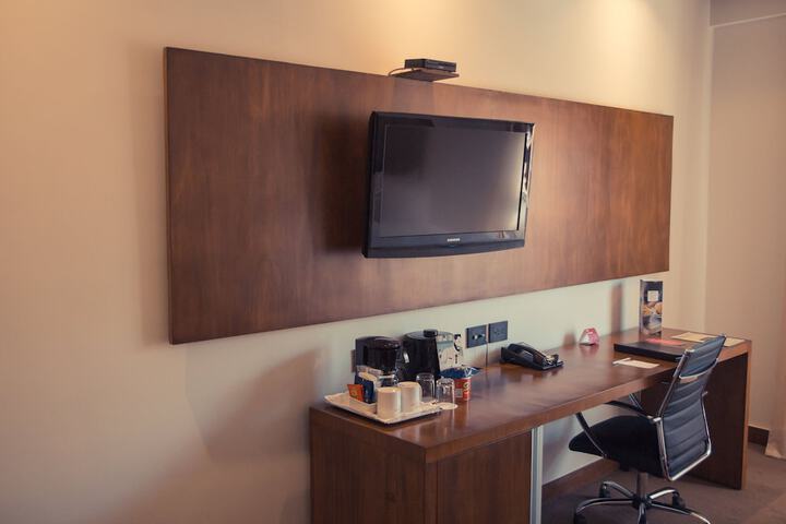 Room 14 of 114