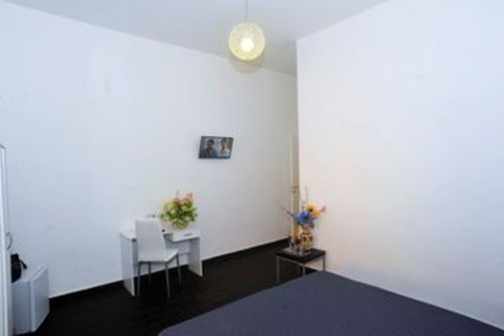 Room 17 of 26