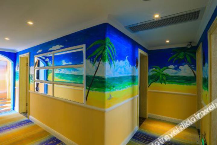 Hotel Interior 10 of 20