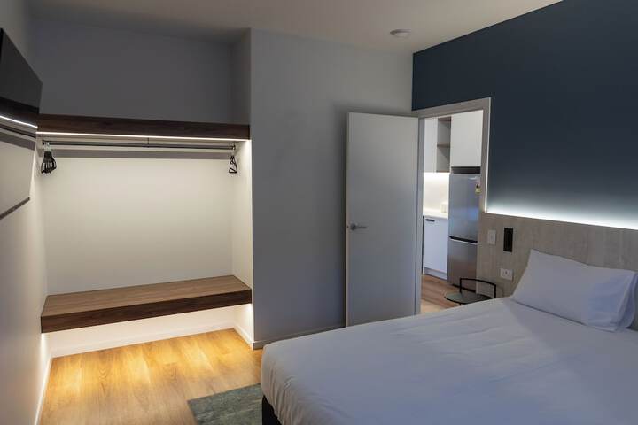 Room 8 of 38
