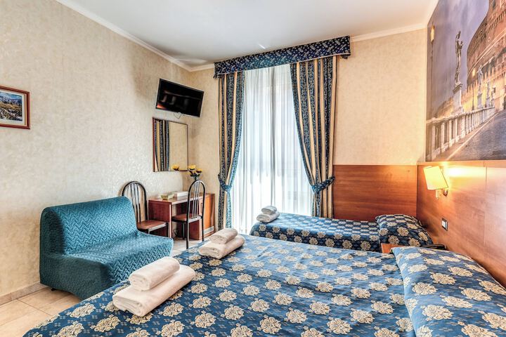 Room 21 of 37
