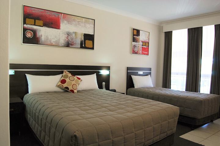 Room 8 of 42