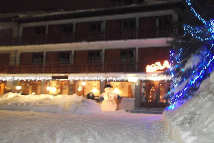 Hotel 35 of 38