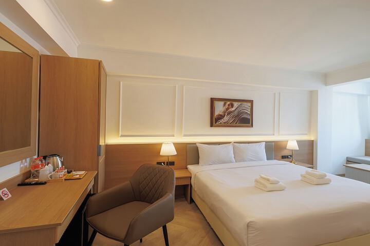 Room 9 of 54