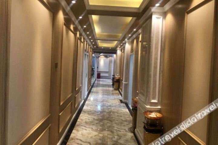 Hotel Interior 7 of 19