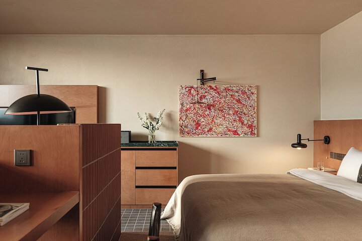 Room 55 of 169