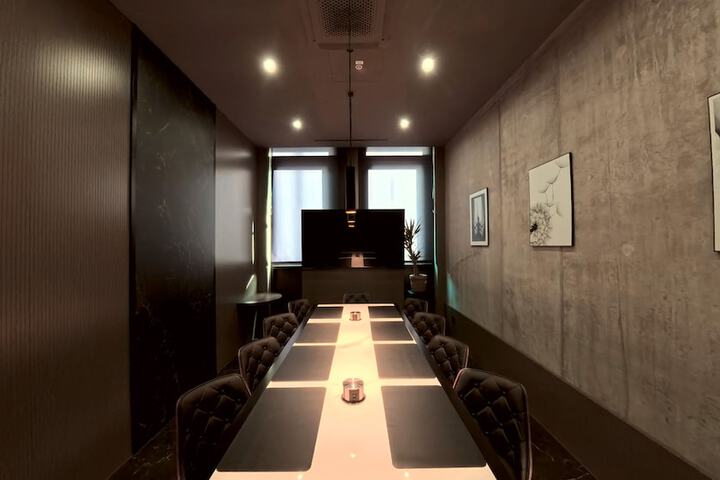 Business Center 112 of 116