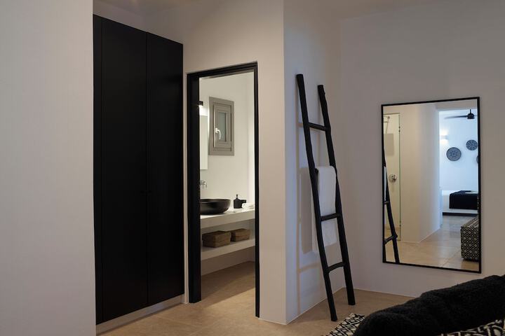 Room 48 of 87