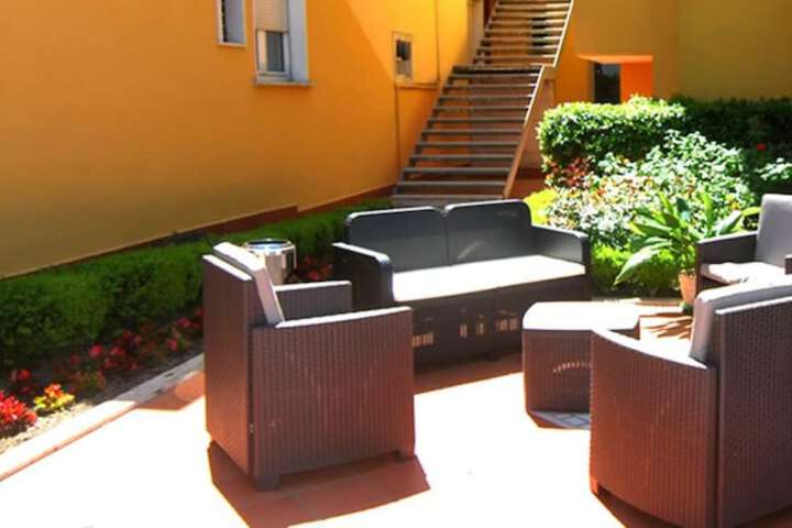 Terrace/Patio 25 of 32
