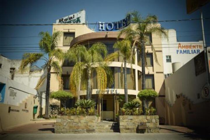 Hotel Real Azteca Zona Piel