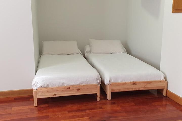 Room 20 of 34
