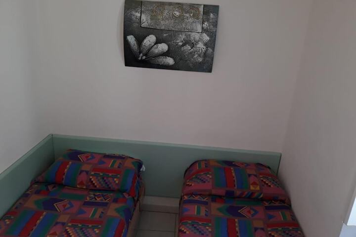 Room 16 of 32